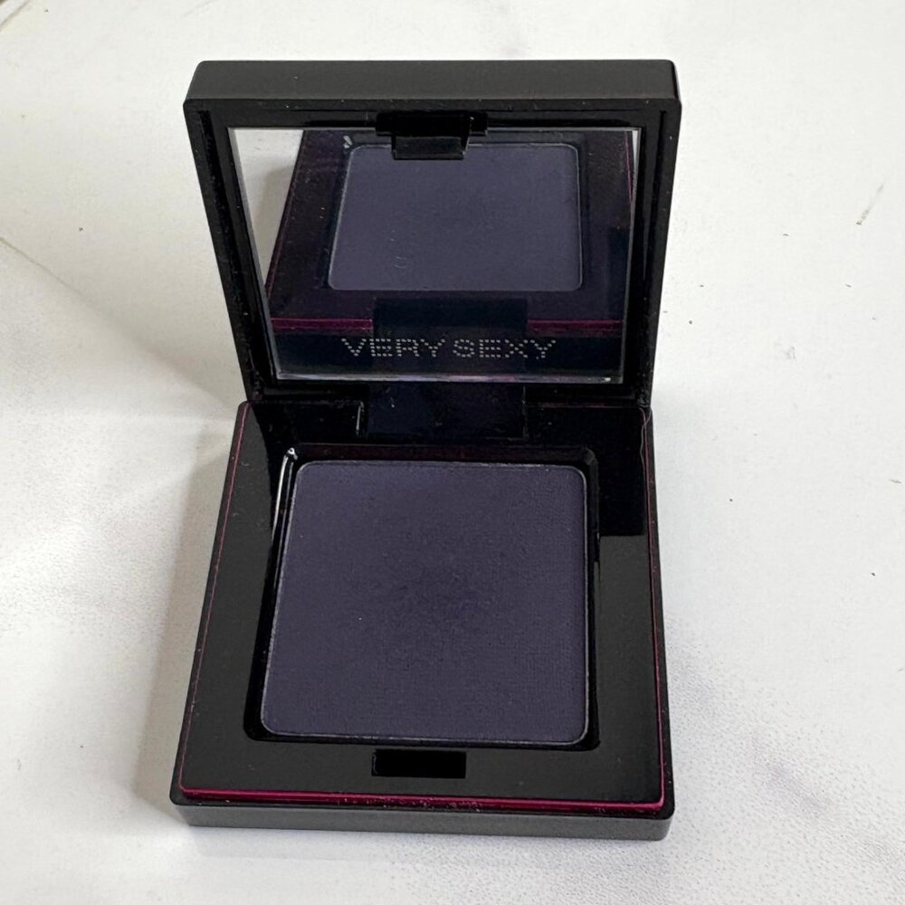 Victoria's Secret VERY SEXY Velvety Eye Shadow Pressed Powder - VICE Dark Blue